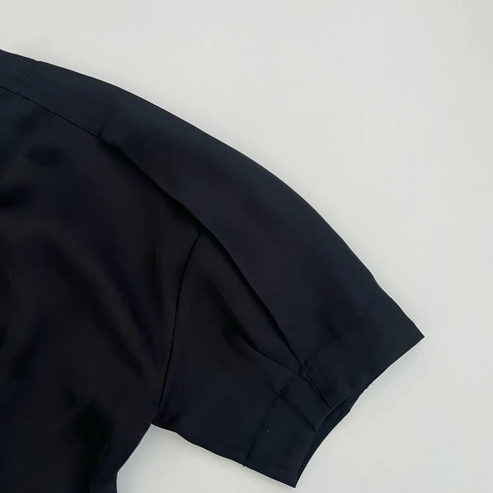 NWT Banana Republic Factory Women’s Puff Sleeve Black Blouse